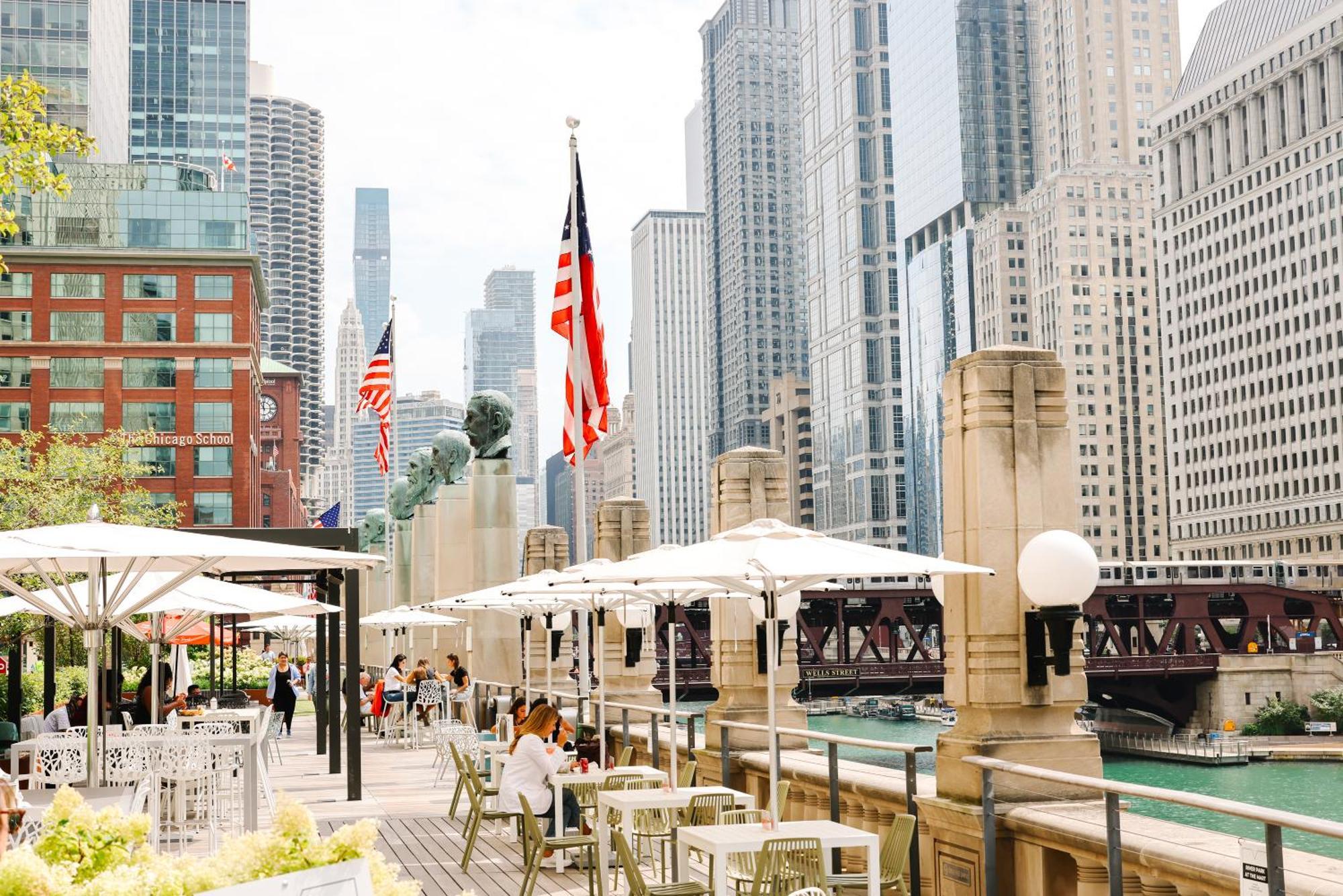 Voco Chicago Downtown - Riverwalk By Ihg Zewnętrze zdjęcie